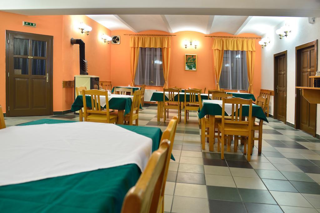 Pivovarsky Dvur Lipan Tyn nad Vltavou Exterior photo